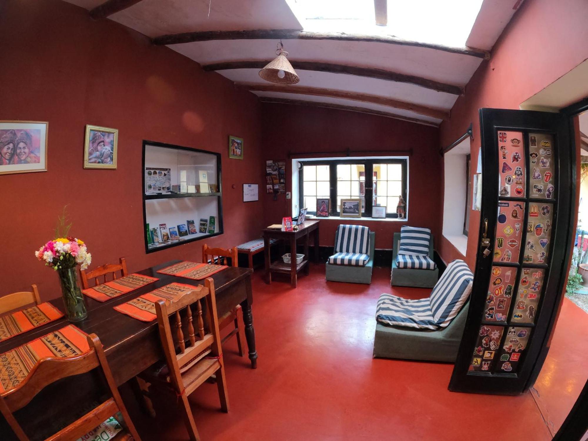 Sun Gate Bed and breakfast 2*
